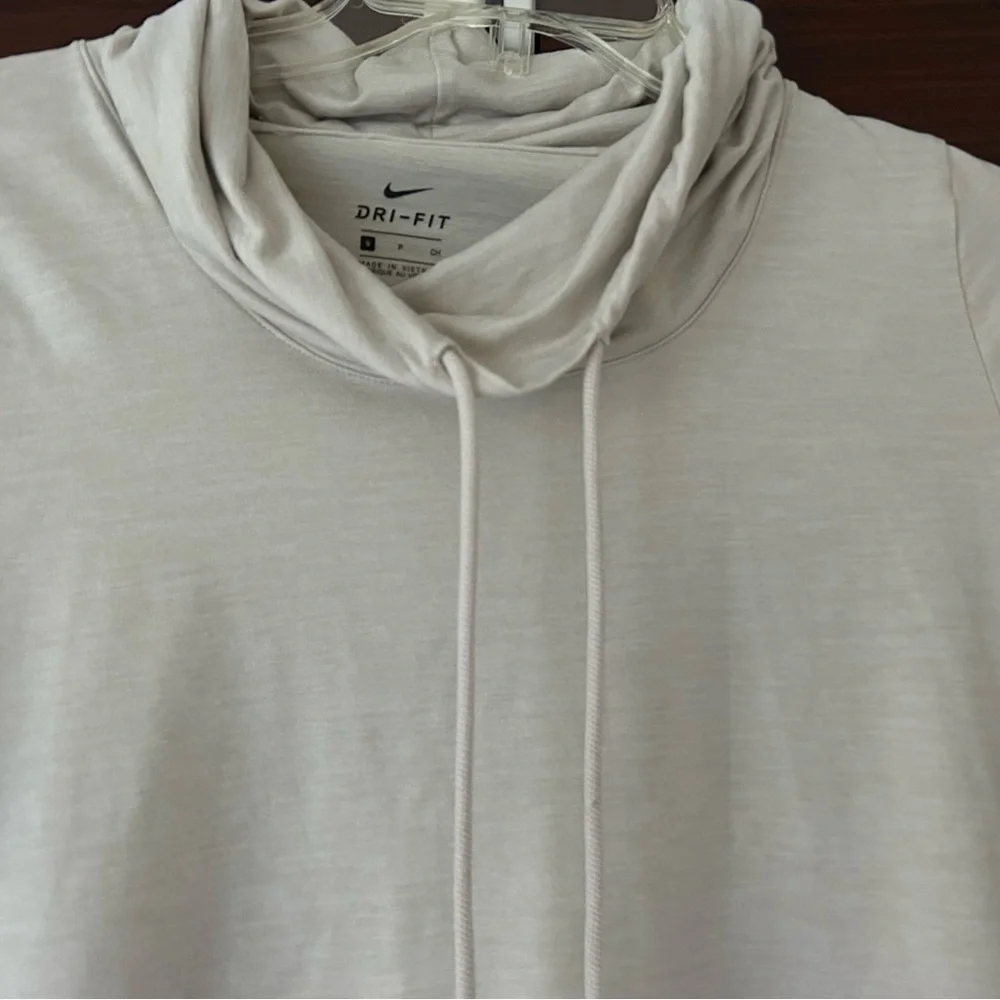 Nike Womens Athletic Dri Fit Long‎ Sleeve Pullover Cowl Neck Top Size S